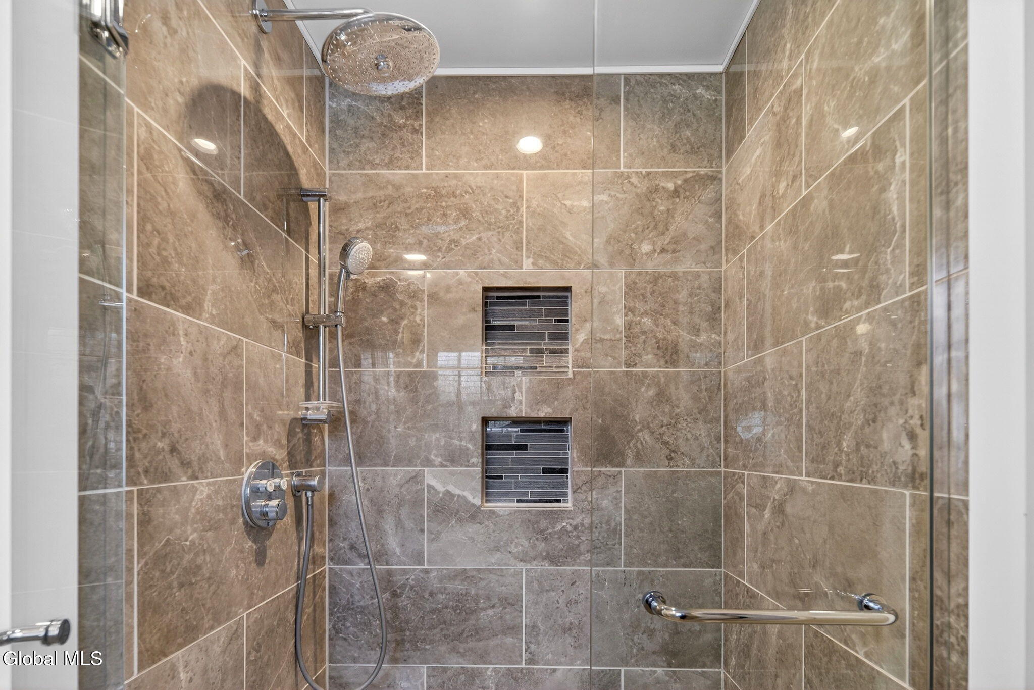 17 Tamarack Lane Colonie, NY 12309 - Photo 26 of 51 Interior 24