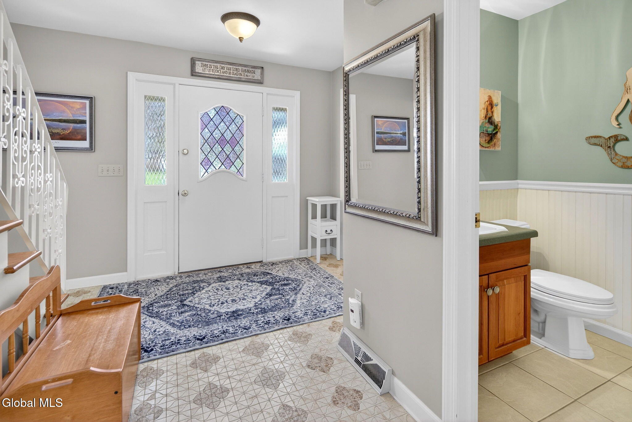 17 Tamarack Lane Colonie, NY 12309 - Photo 3 of 51 Interior 01