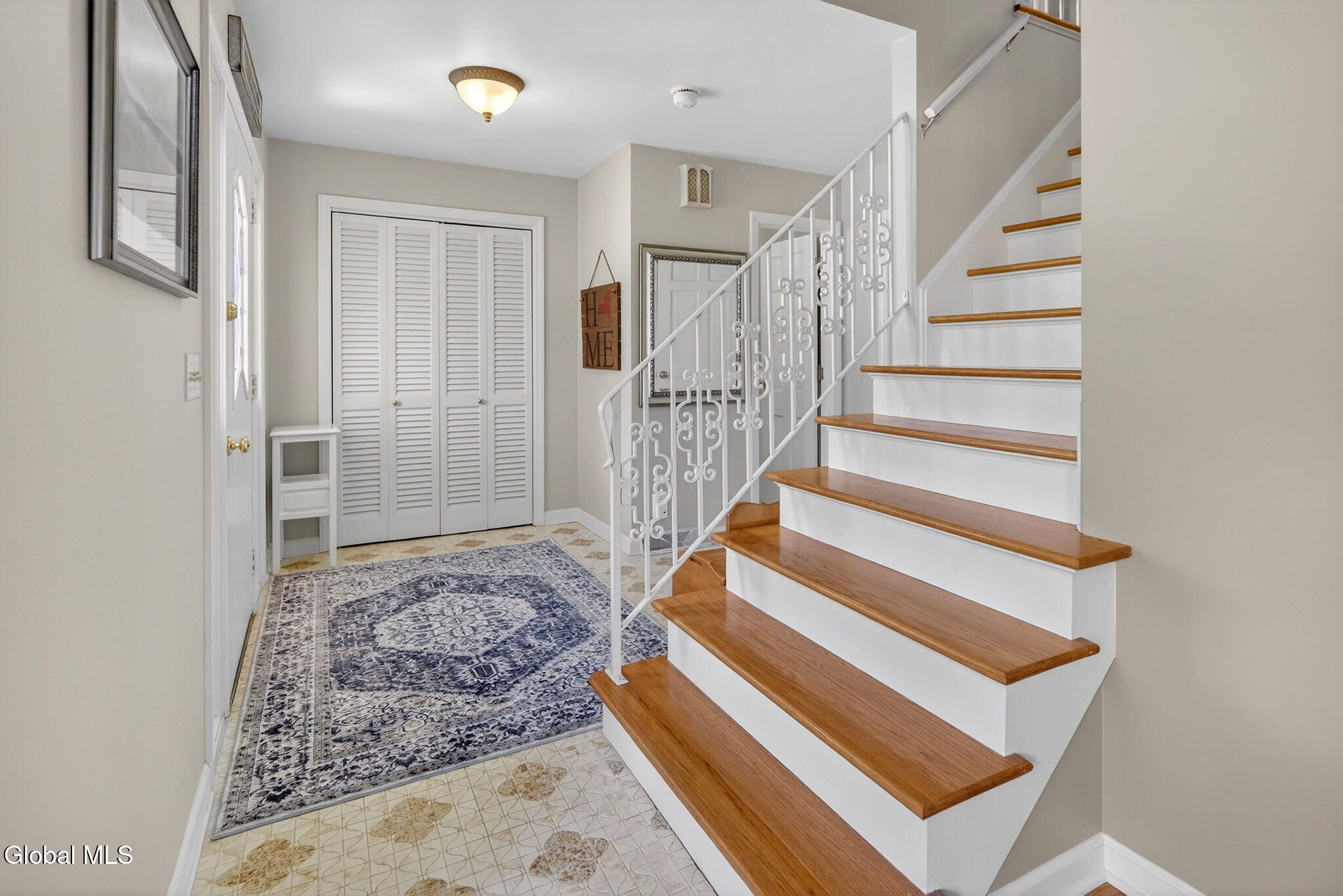 17 Tamarack Lane Colonie, NY 12309 - Photo 4 of 51 Interior 02