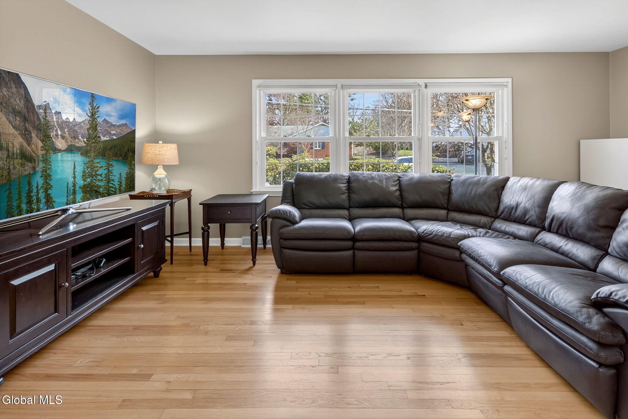 17 Tamarack Lane Colonie, NY 12309 - Photo 6 of 51 Interior 04