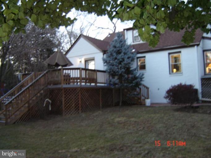 1806 Myrtle Road Silver Spring, MD 20902 - Photo 2 of 3 Back yard