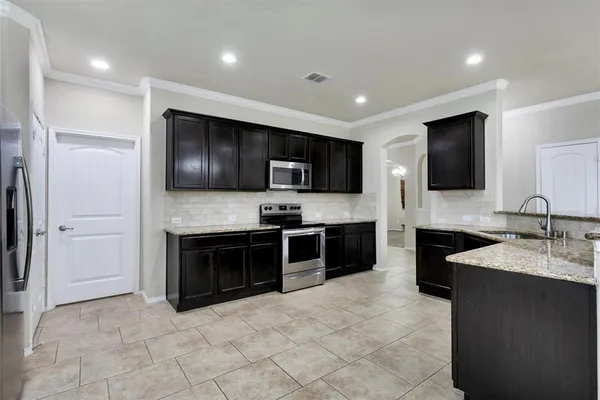 $2,795 | 11824 Kurth Drive, Frisco, TX 75036