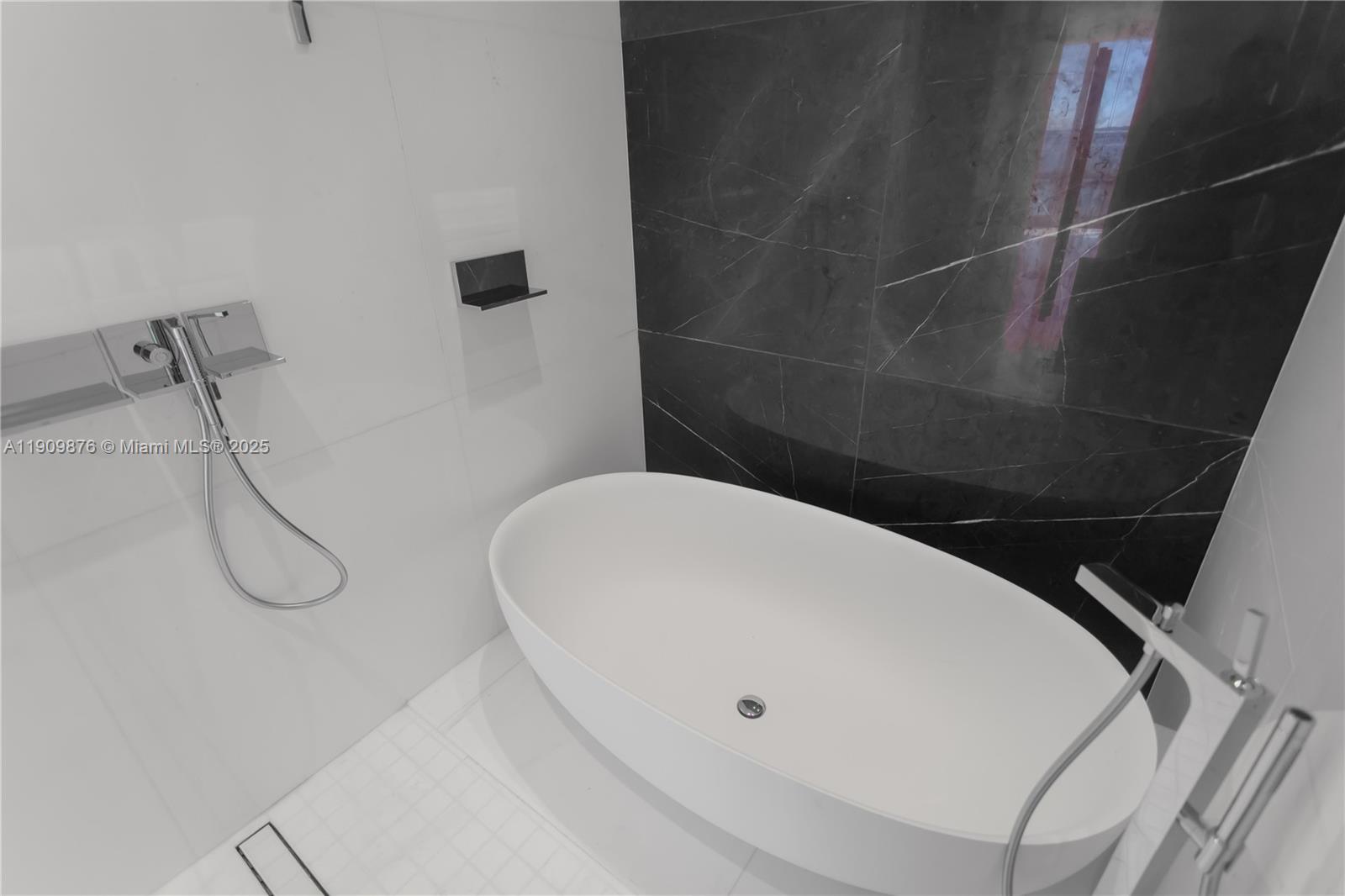 300 Biscayne Blvd Way, Unit 1003 Miami, FL 33131 - Photo 19 of 31