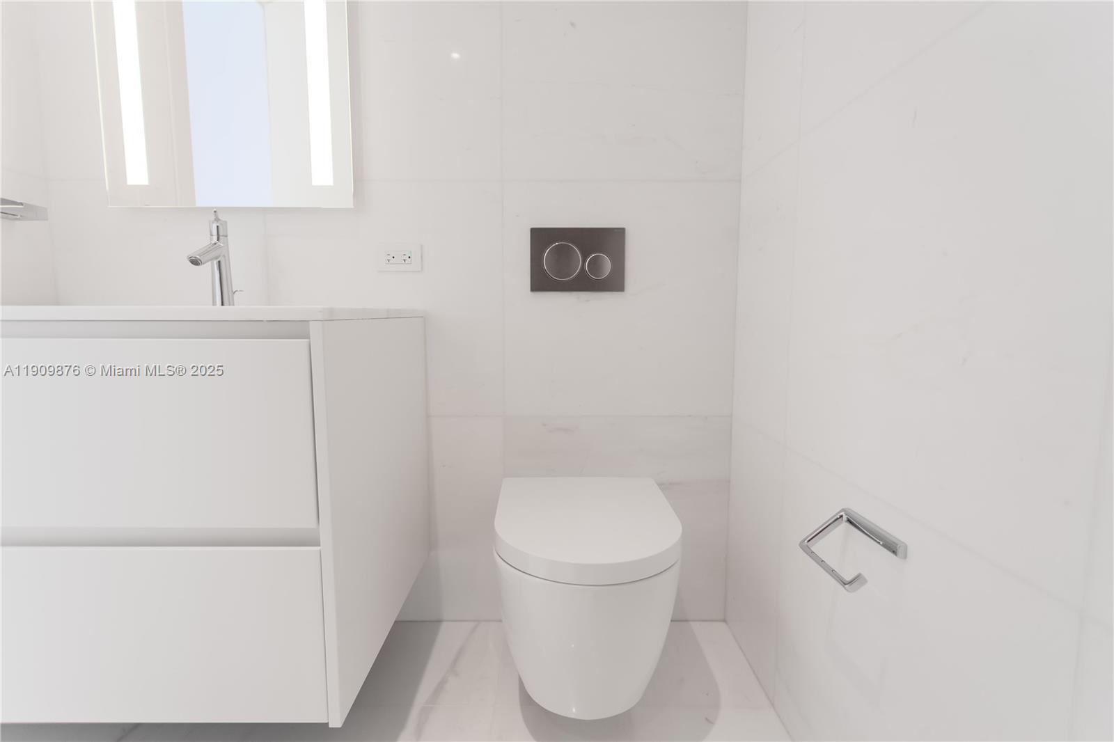 300 Biscayne Blvd Way, Unit 1003 Miami, FL 33131 - Photo 20 of 31