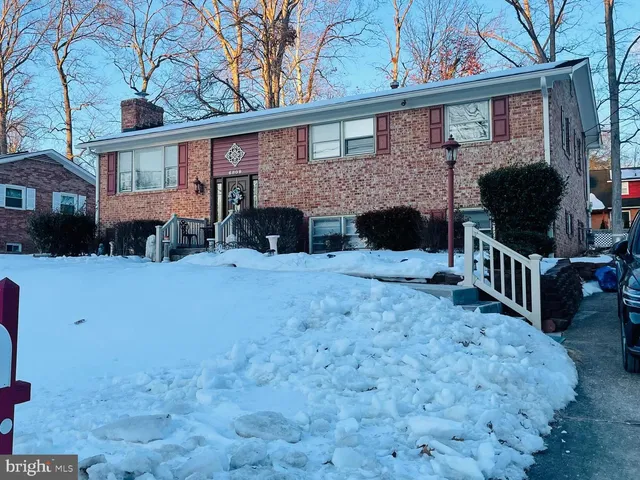 a view of a living room