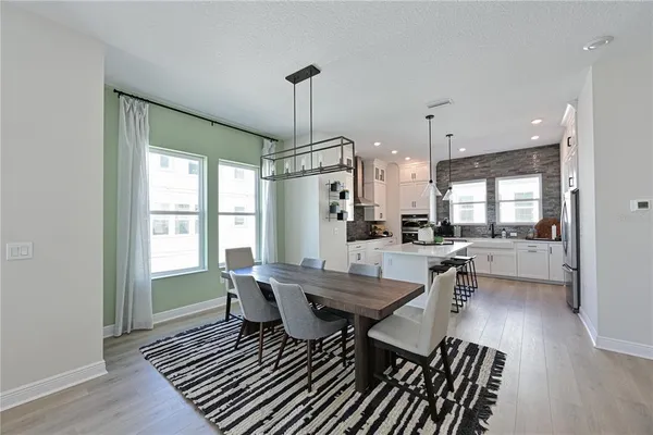 $4,250 | 2451 Mangum Court, Sarasota, FL 34237