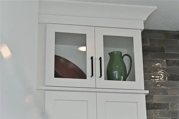 $4,250 | 2451 Mangum Court, Sarasota, FL 34237