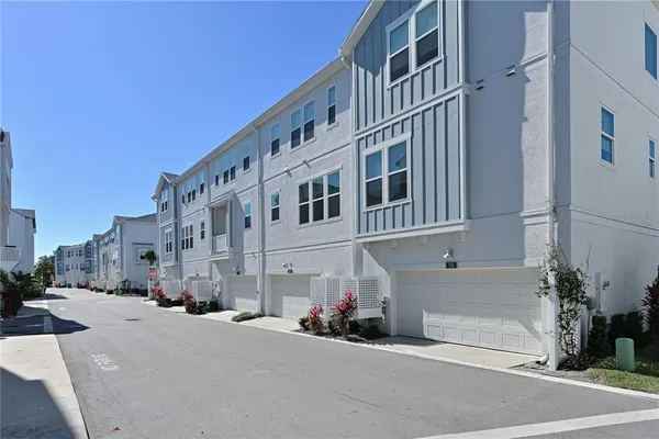 $4,250 | 2451 Mangum Court, Sarasota, FL 34237