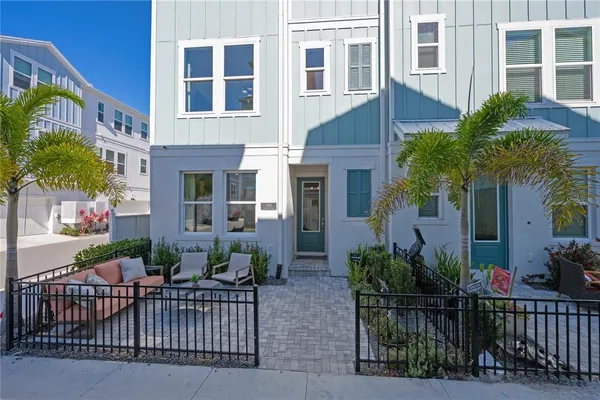 $4,250 | 2451 Mangum Court, Sarasota, FL 34237