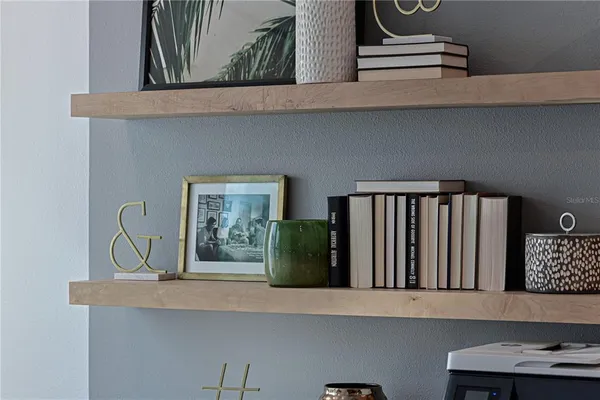 $4,250 | 2451 Mangum Court, Sarasota, FL 34237