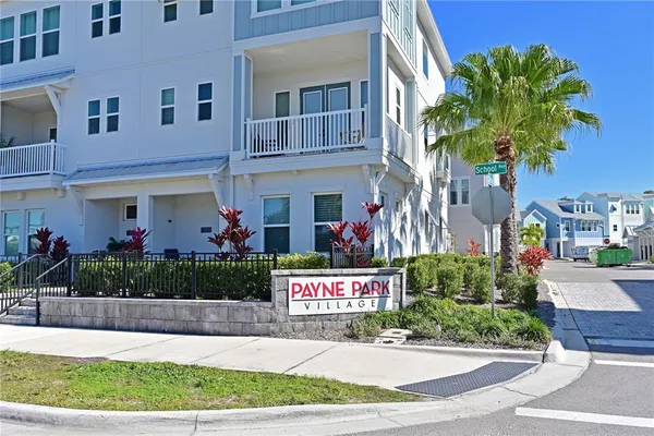 $4,250 | 2451 Mangum Court, Sarasota, FL 34237