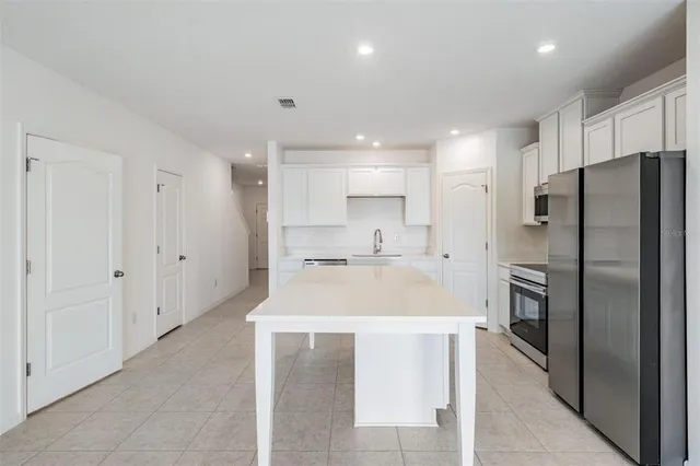 $2,200 | 32096 Pond Apple Bend, San Antonio, FL 33576