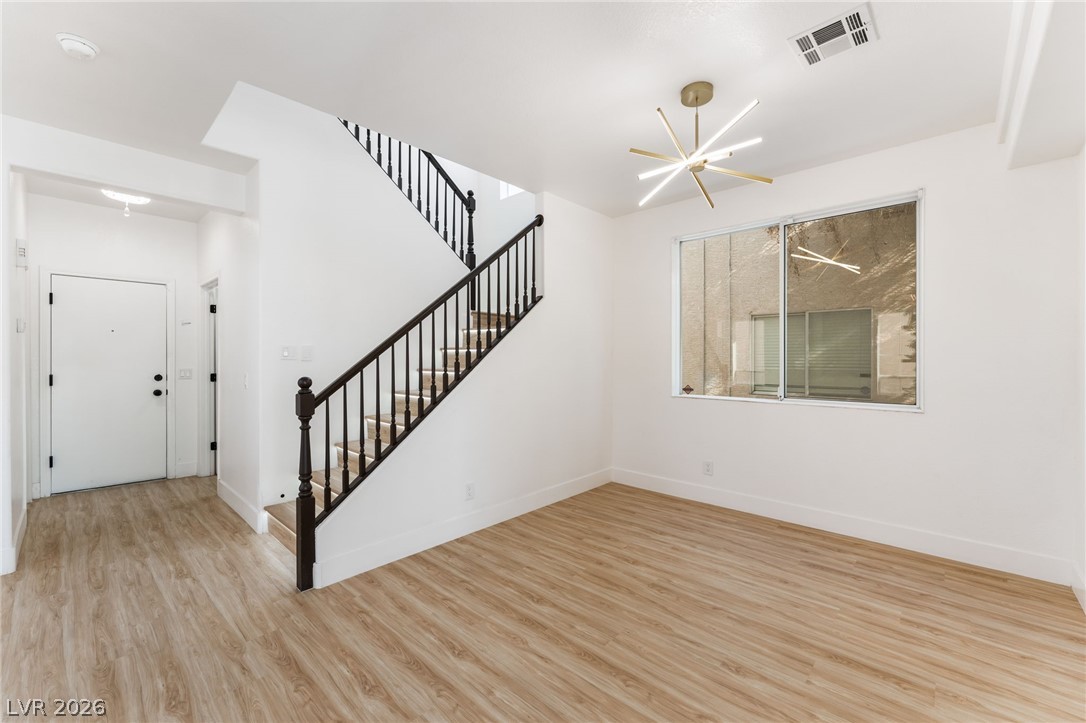 3472 Unique Way Las Vegas, NV 89129 - Photo 7 of 33