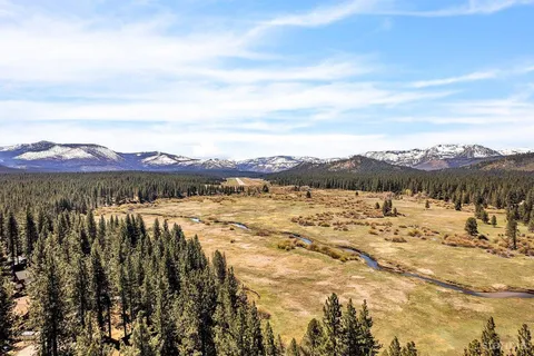 $750,000 | 1076 Lodi Avenue, South Lake Tahoe, CA 96150