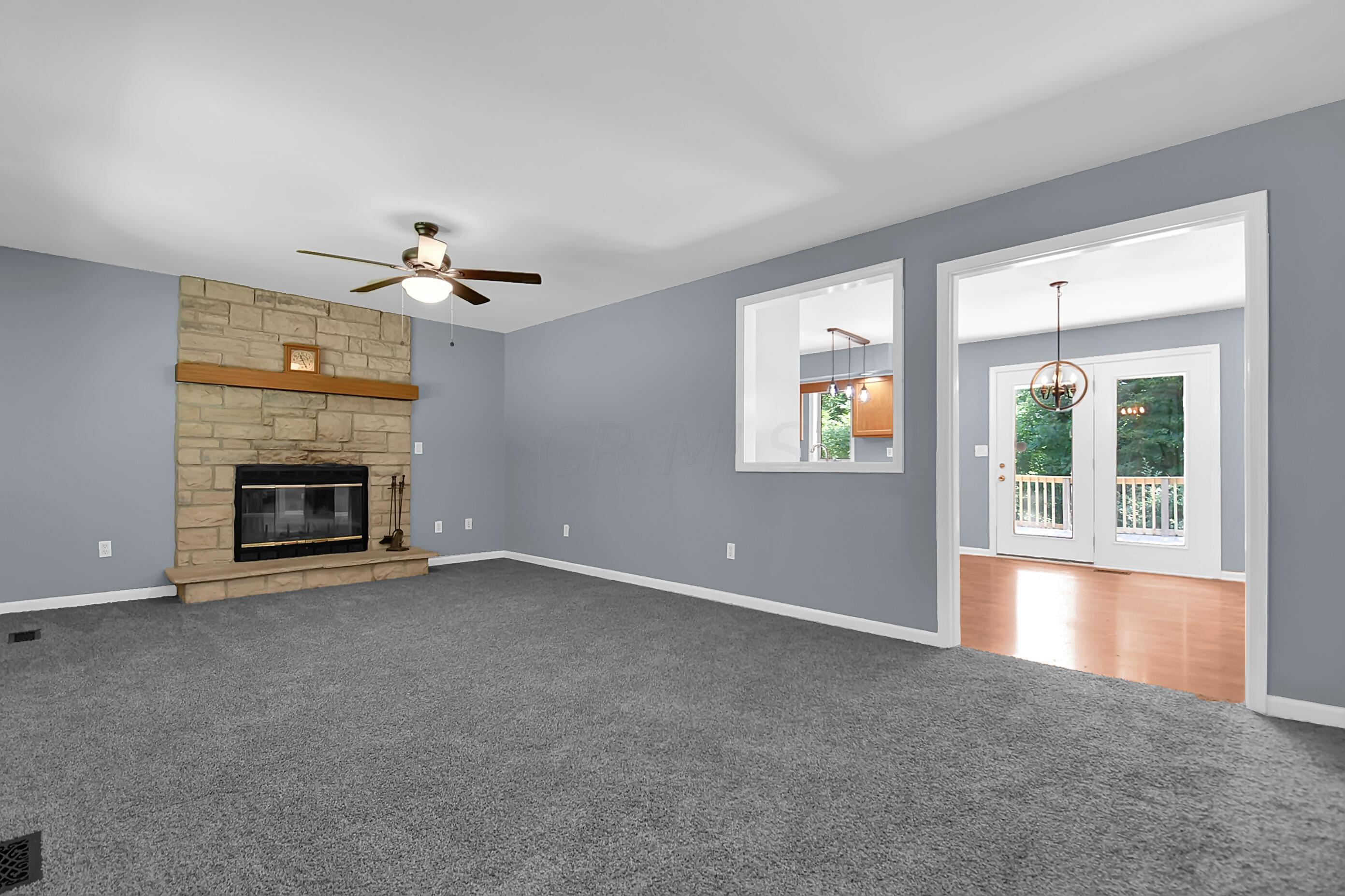 9931 Catt Road Newark, OH 43055 - Photo 11 of 46 Living room