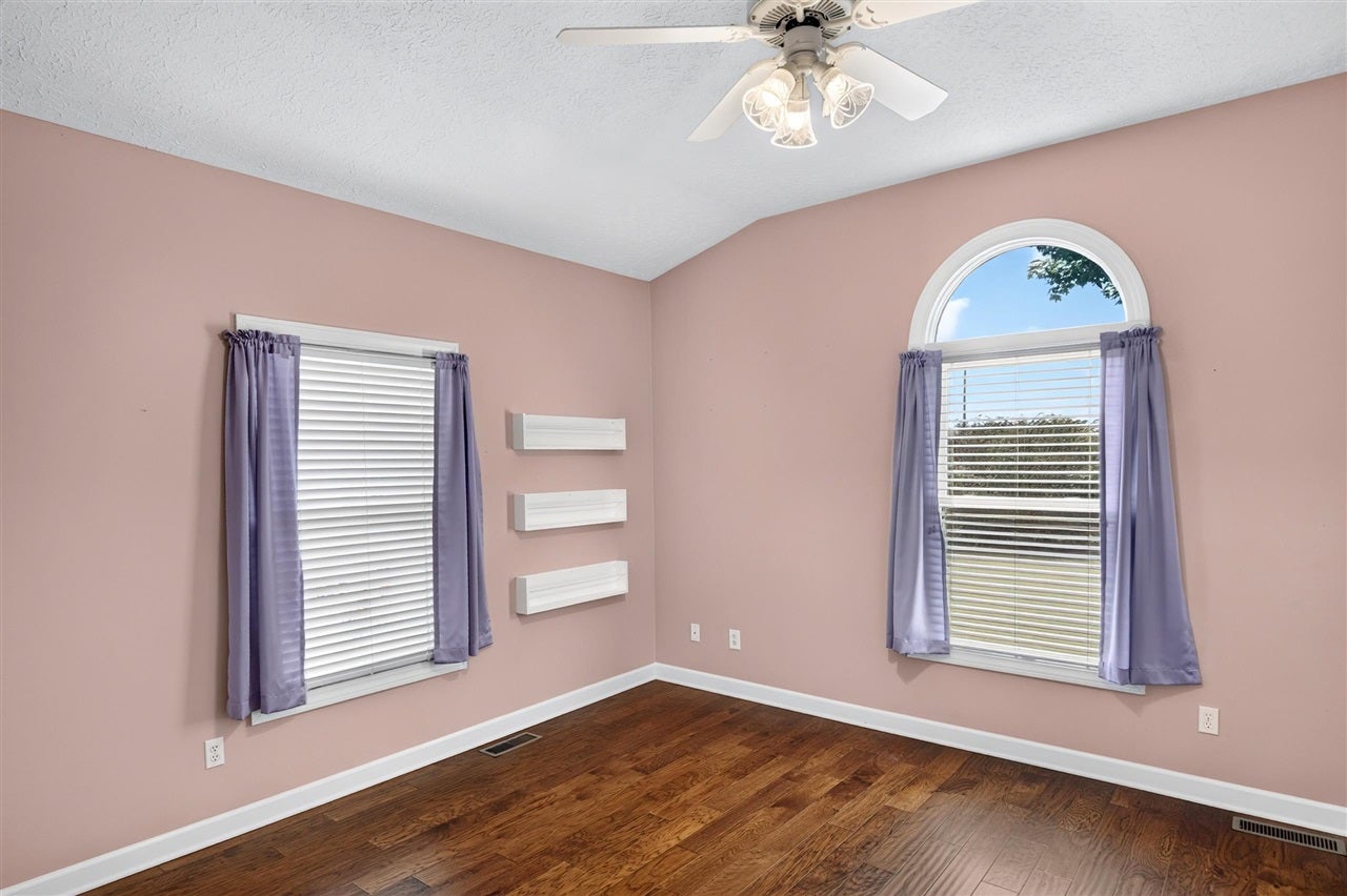 290 Neal Howell Road Bowling Green, KY 42104 - Photo 32 of 58 Gallery Image 32