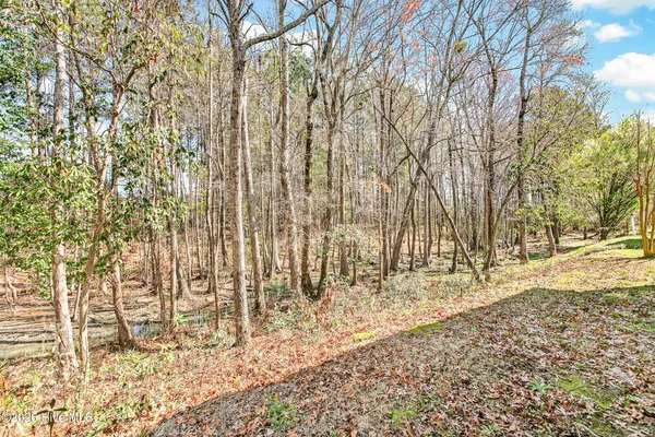 $325,000 | 202 Winterlochen Drive, Jacksonville, NC 28540