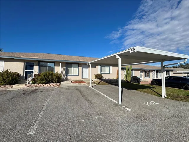 $1,500 | 292 Winter Ridge Boulevard, Unit 292, Winter Haven, FL 33881