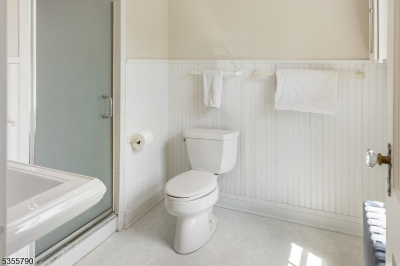 416 Rosemont Ringoes Road Stockton, NJ 08559 - Photo 25 of 39 a bathroom with a toilet and a bathtub