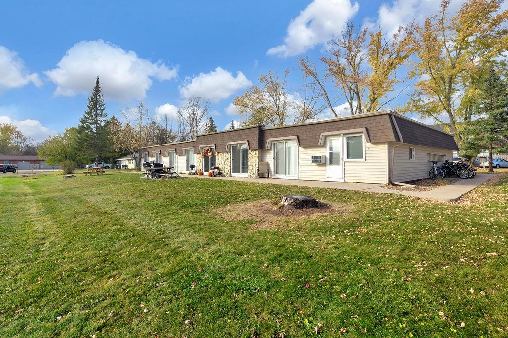 1071 South Nicolet Road Appleton, WI 54914 - Photo 7 of 10