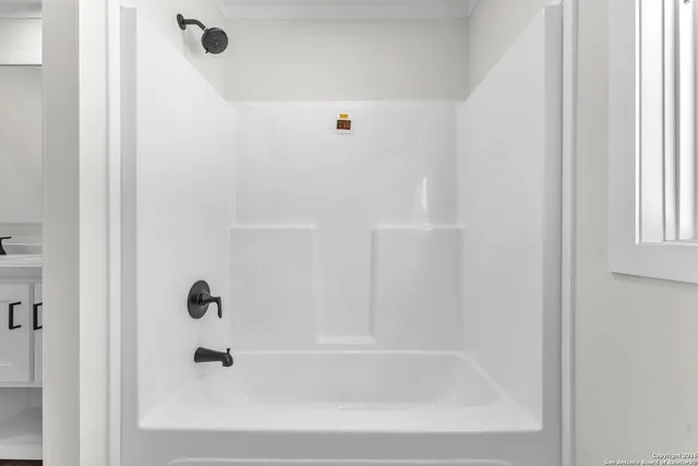 $349,900 | 140 Syrah Street, La Vernia, TX 78121