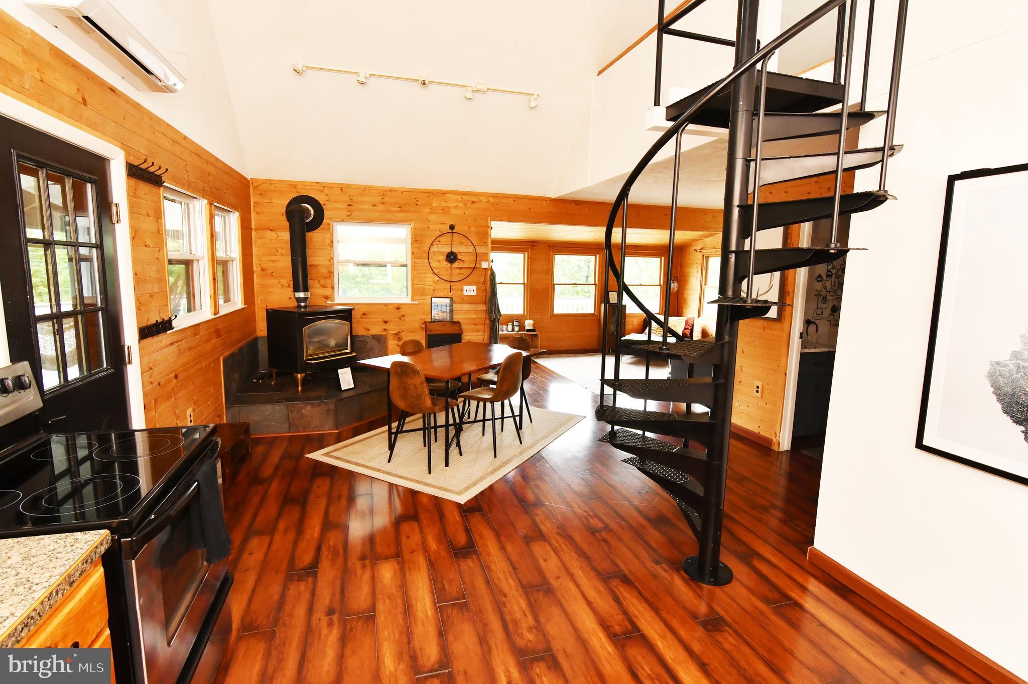 513 Cardinal Drive Rio, WV 26755 - Photo 24 of 55 Staircase