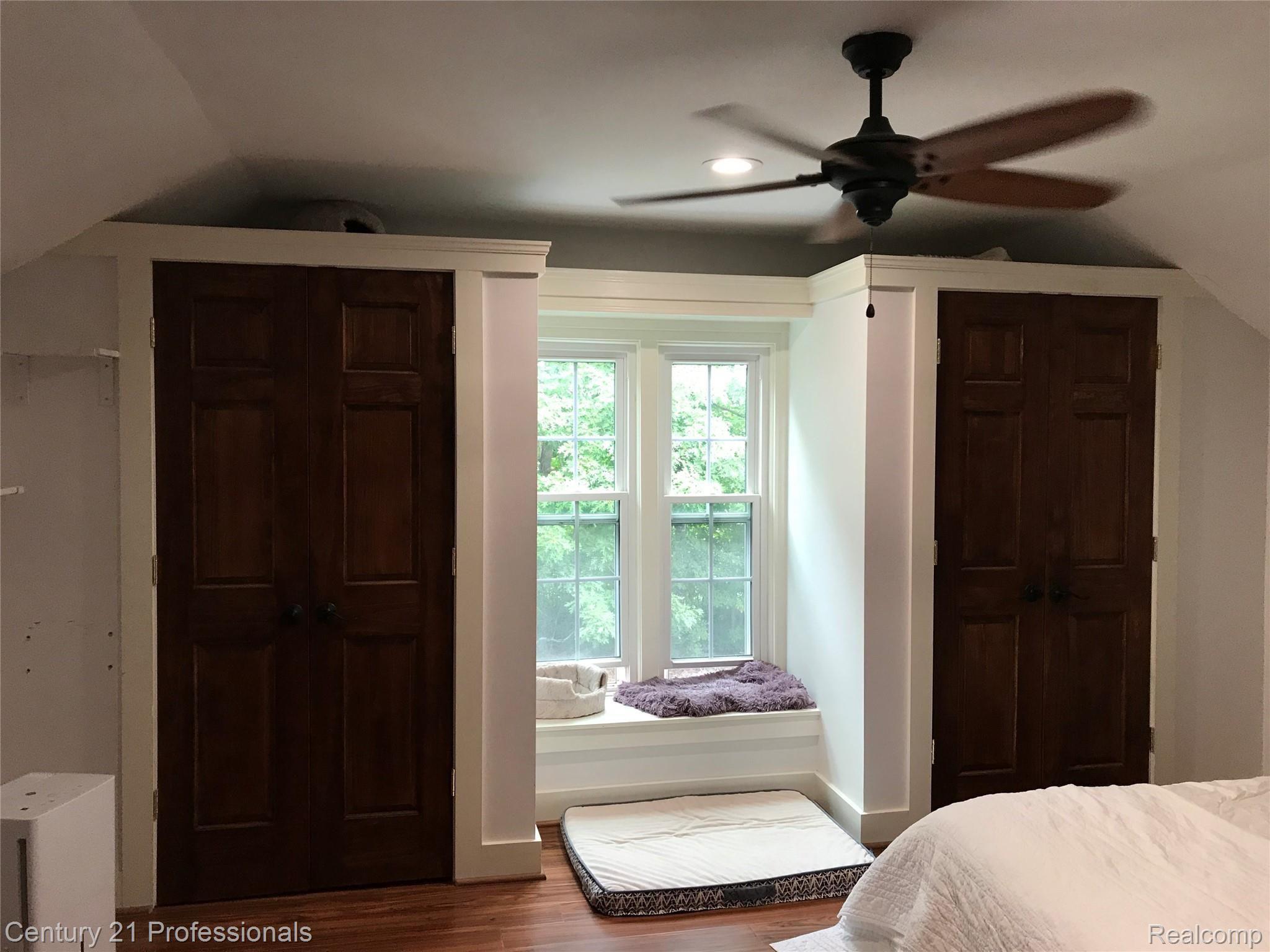 7222 Tucker Road Holly, MI 48442 - Photo 24 of 36 Master Bedroom has Window Seat & 2 Closets...