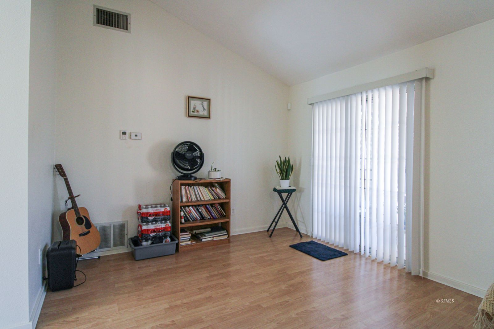 312 North Kern Street Ridgecrest, CA 93555 - Photo 15 of 45