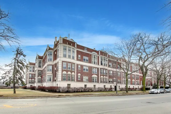 $549,500 | 480 Sheridan Road, Unit 3, Evanston, IL 60202