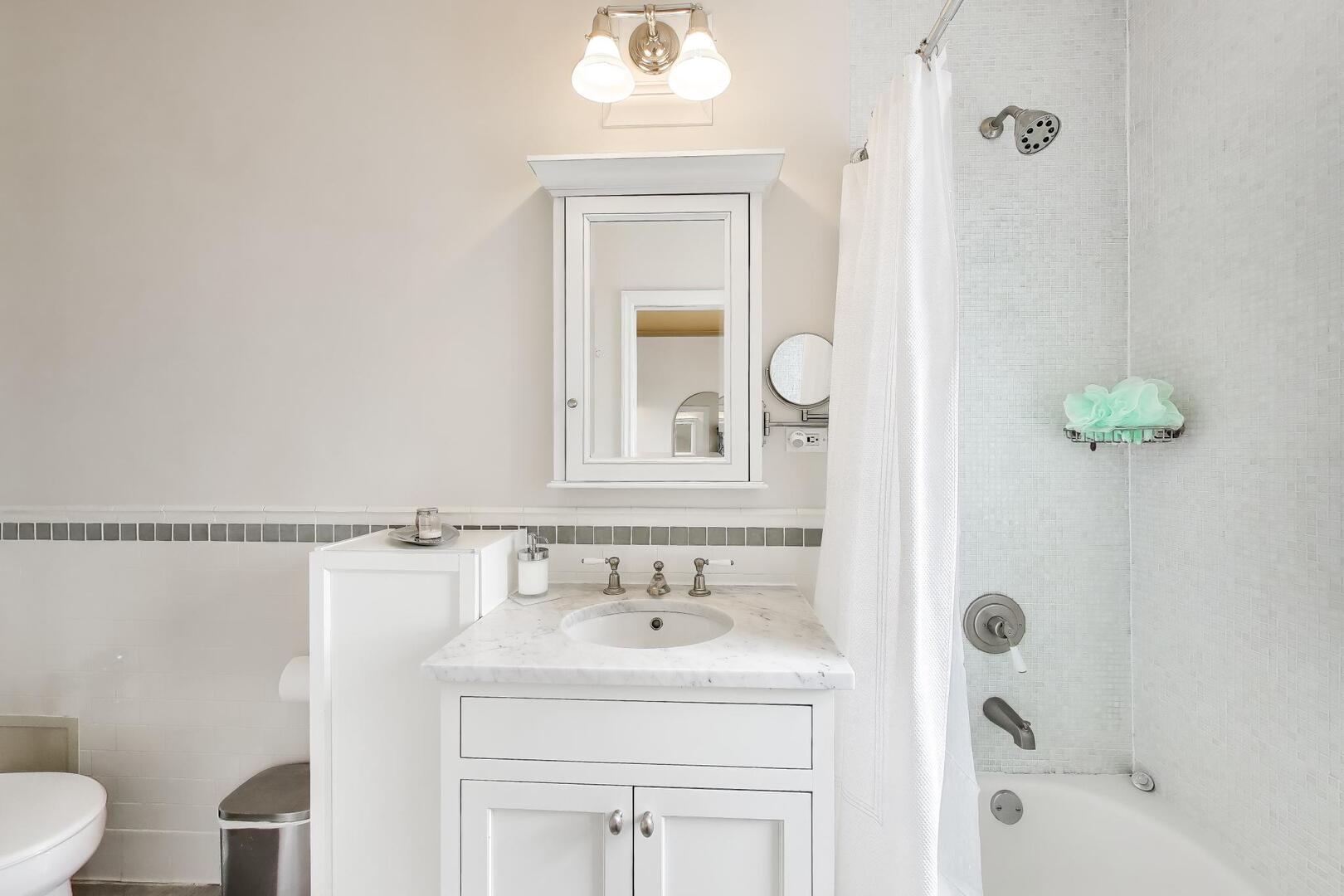 480 Sheridan Road, Unit 3 Evanston, IL 60202 - Photo 12 of 16