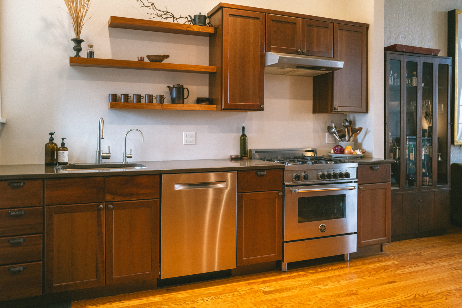 480 Sheridan Road, Unit 3 Evanston, IL 60202 - Photo 5 of 16