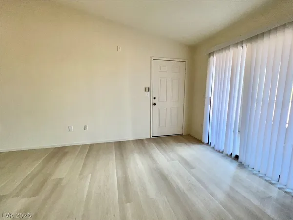 $1,500 | 950 Seven Hills Drive, Unit 1024, Henderson, NV 89052