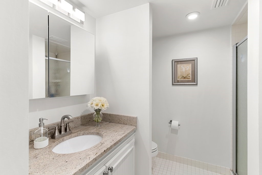 404 Paradise Road, Unit 3A Swampscott, MA 01907 - Photo 15 of 35 Gallery Image 15
