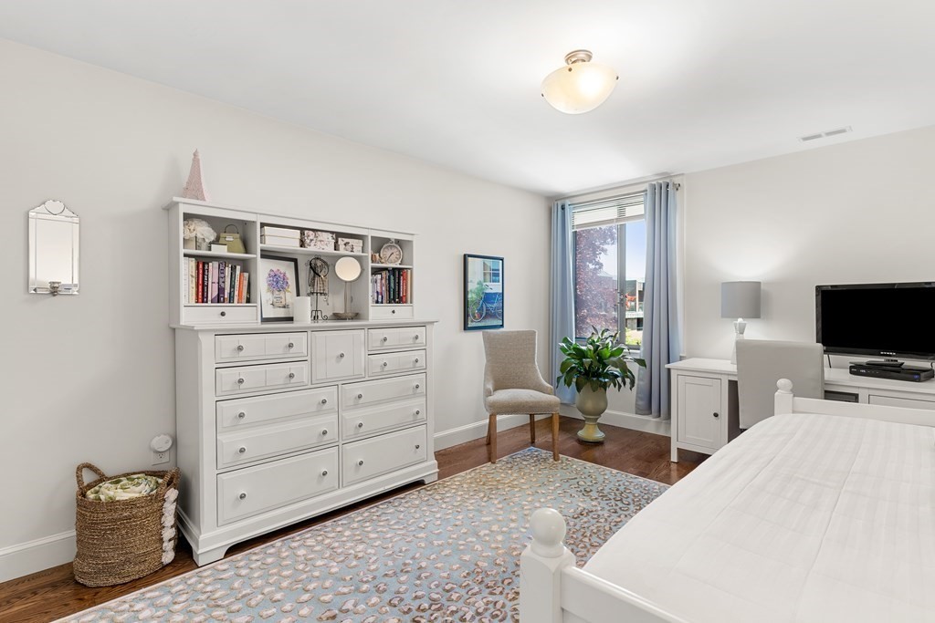 404 Paradise Road, Unit 3A Swampscott, MA 01907 - Photo 17 of 35 Gallery Image 17