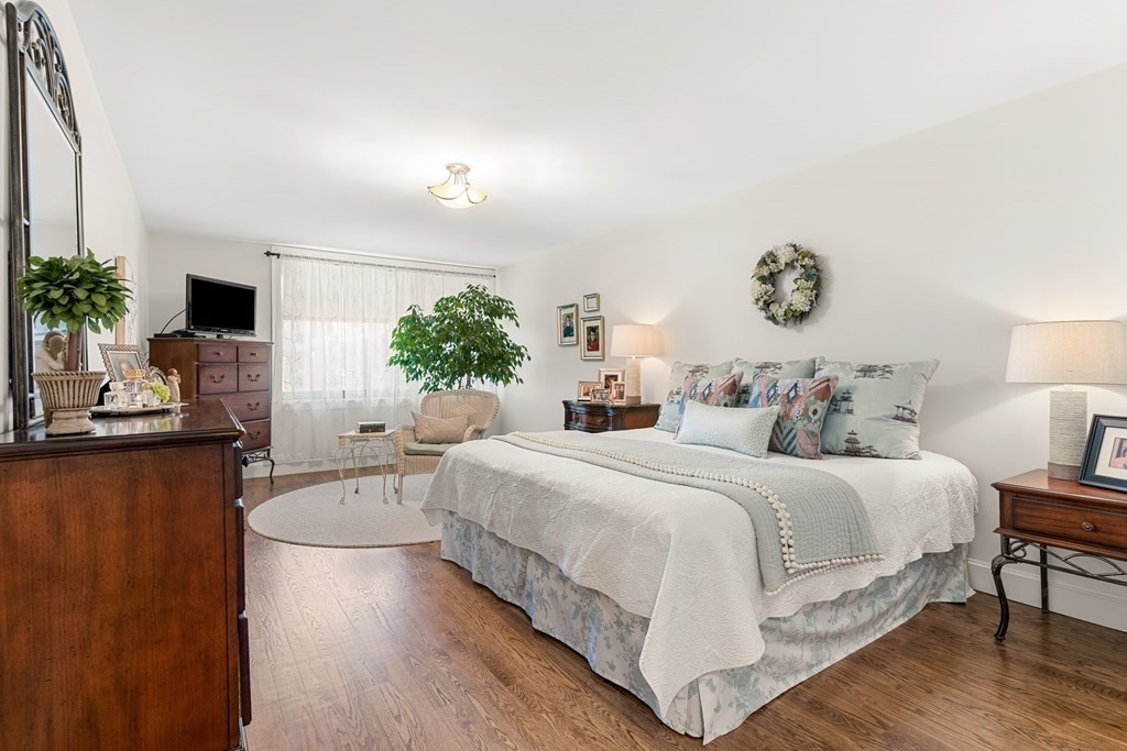 404 Paradise Road, Unit 3A Swampscott, MA 01907 - Photo 20 of 35 Gallery Image 20