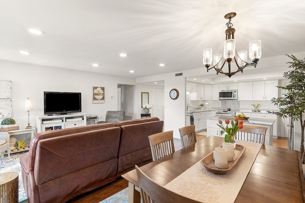 404 Paradise Road, Unit 3A Swampscott, MA 01907 - Photo 5 of 35 Gallery Image 5