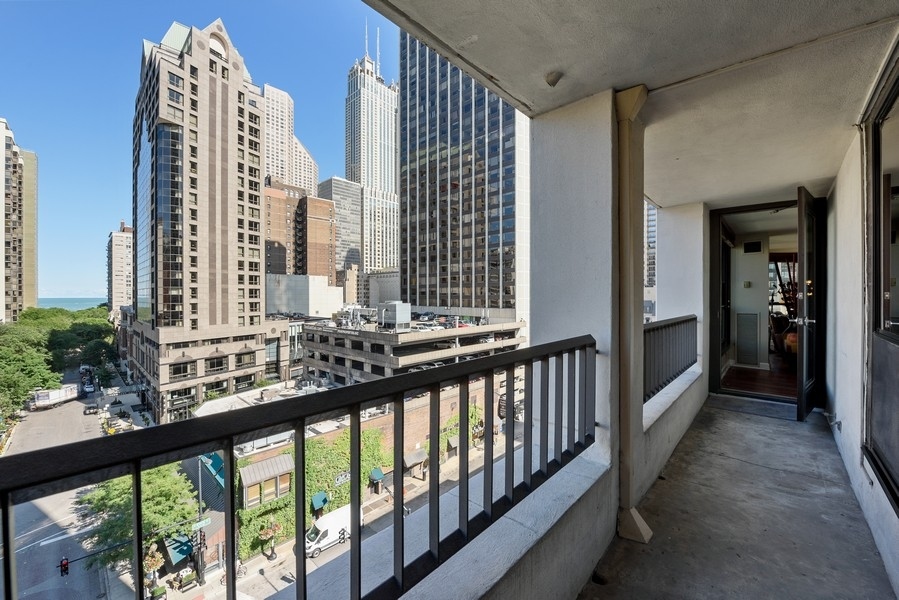 1030 North State Street, Unit 2GH Chicago, IL 60610 - Photo 12 of 15