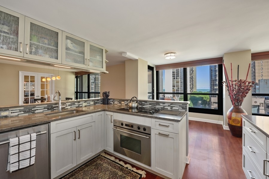 1030 North State Street, Unit 2GH Chicago, IL 60610 - Photo 7 of 15