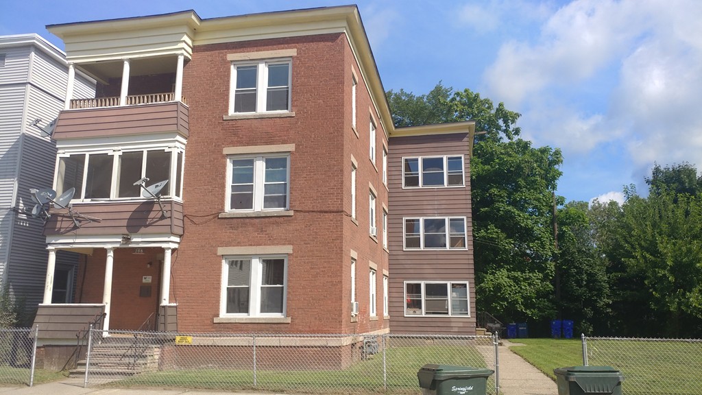 288 Centre Street Springfield, MA 01151 - Photo 3 of 4