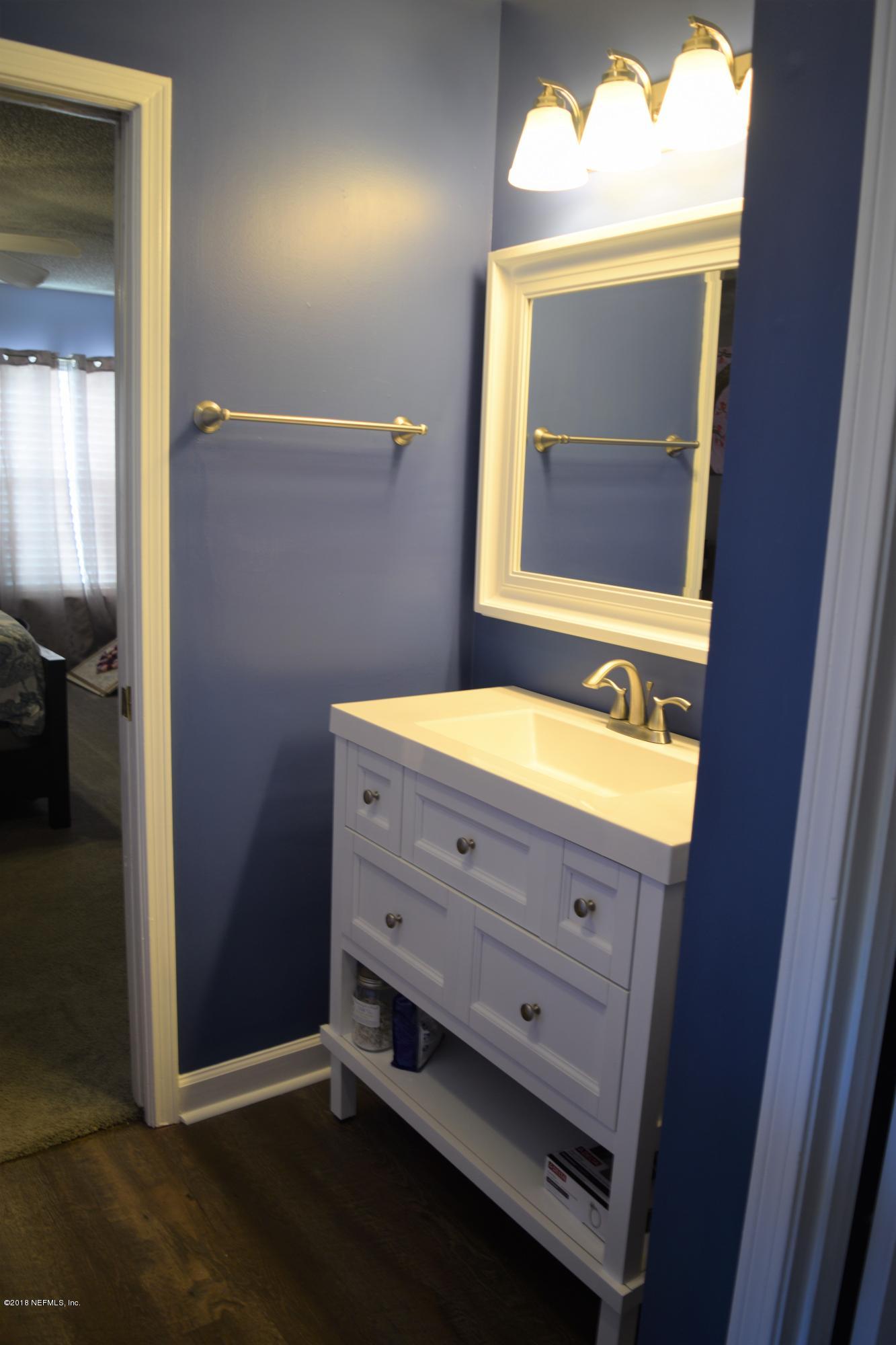 3846 Chapelgate Road Jacksonville, FL 32223 - Photo 9 of 11 DSC_0996