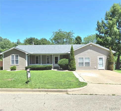 $324,900 | 2106 Chris Court, Rolla, MO 65401