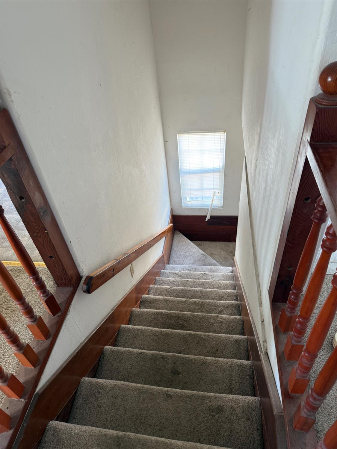 301 B Street Isleton, CA 95641 - Photo 11 of 30 a view of entryway