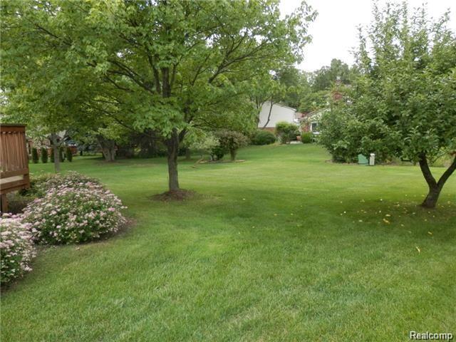 839 Dunedin Drive Rochester, MI 48309 - Photo 10 of 15 GetMedia (10).jpg