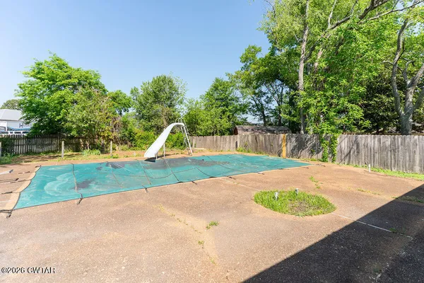 $259,900 | 71 North Hampton Lane, Jackson, TN 38305