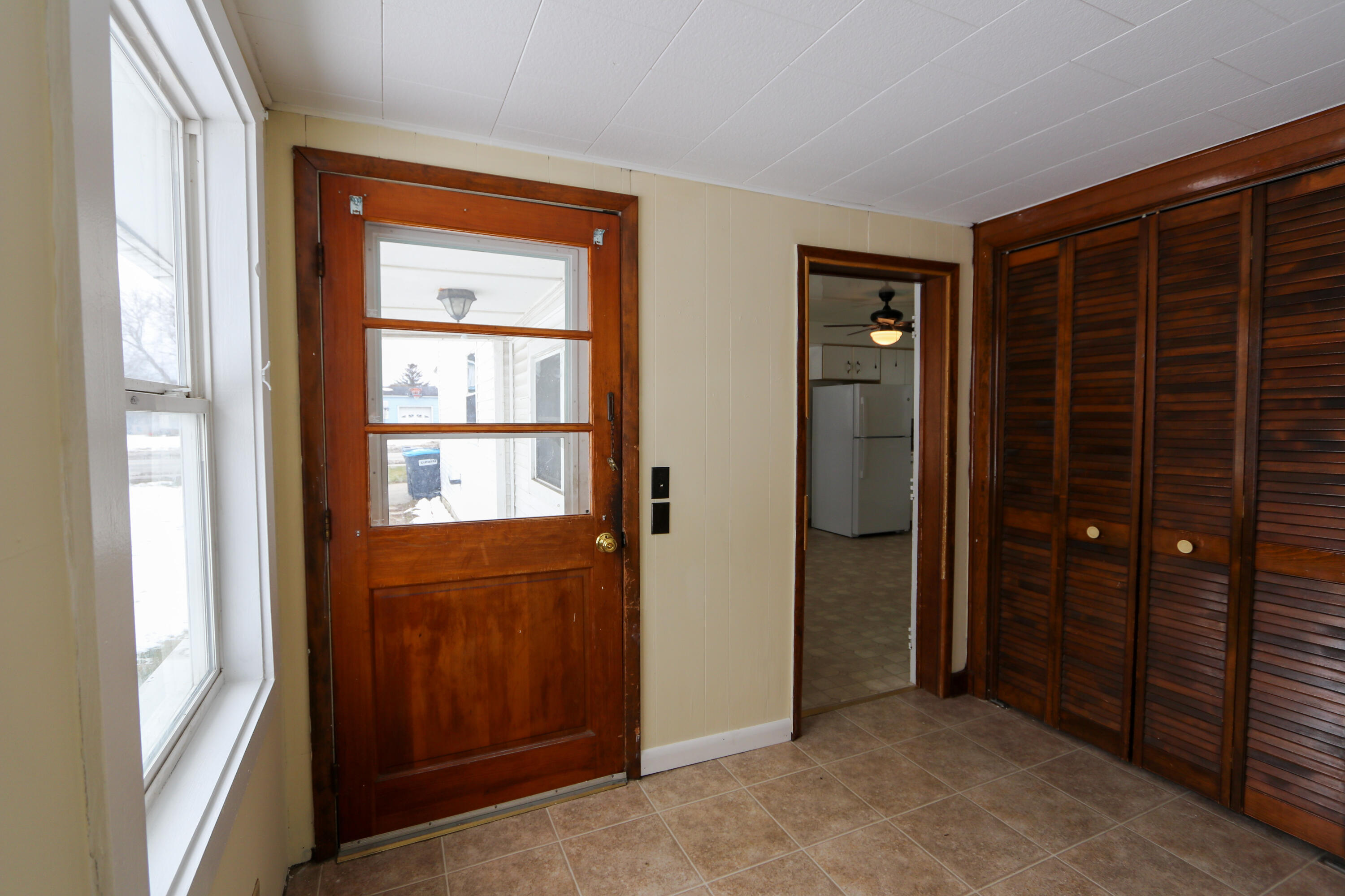 37 Lake Street Rouses Point, NY 12979 - Photo 8 of 33 Gallery Image 8