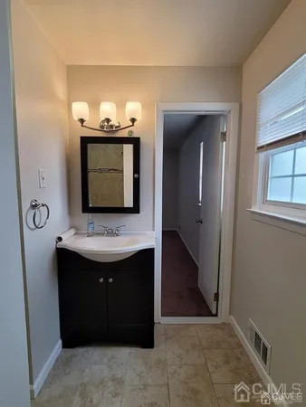 $2,600 | 94 Garfield Avenue, Colonia, NJ 07067