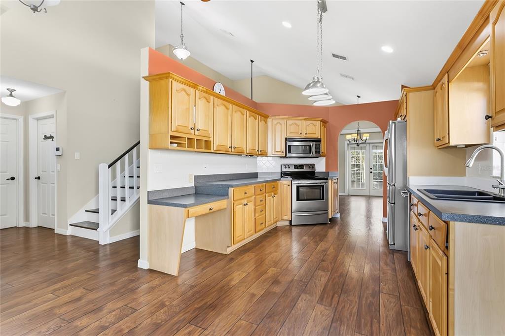 450 Opal Court Altamonte Springs, FL 32714 - Photo 8 of 34