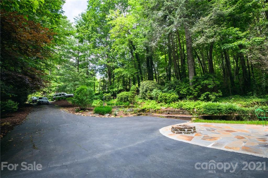 144 Boiling Springs Road Sapphire, NC 28774 - Photo 3 of 33 Gallery Image 3