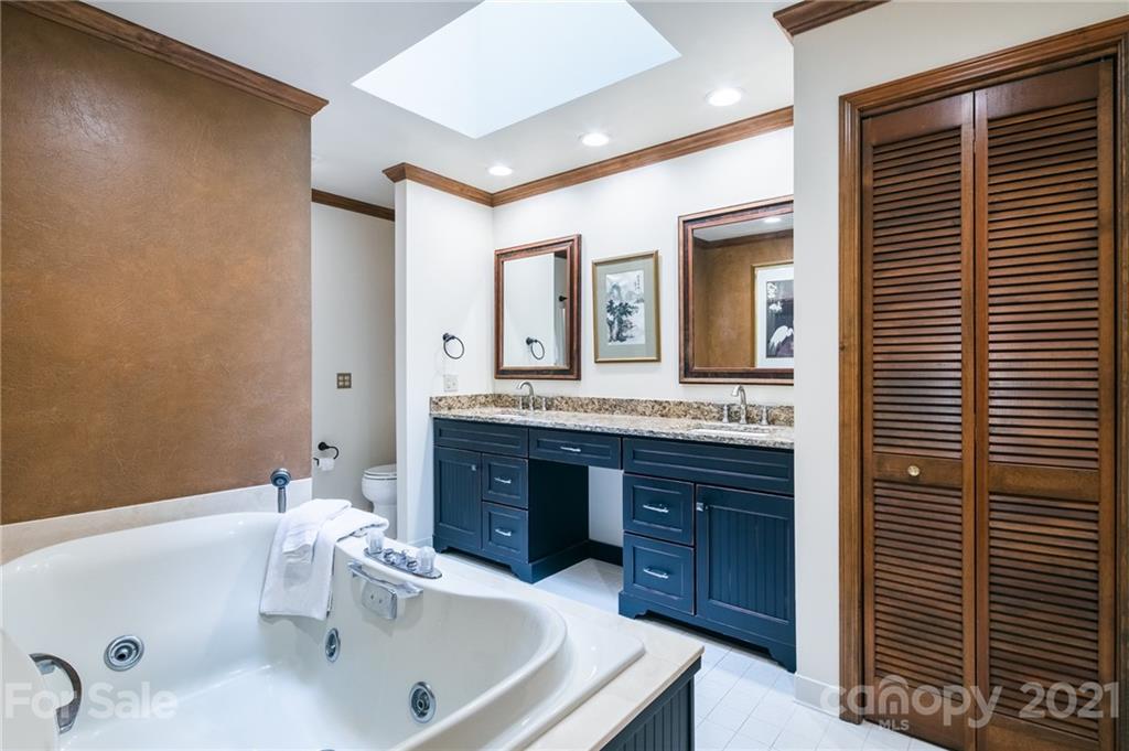 144 Boiling Springs Road Sapphire, NC 28774 - Photo 21 of 33 Gallery Image 21