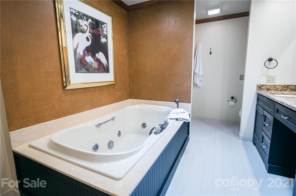 144 Boiling Springs Road Sapphire, NC 28774 - Photo 22 of 33 Gallery Image 22